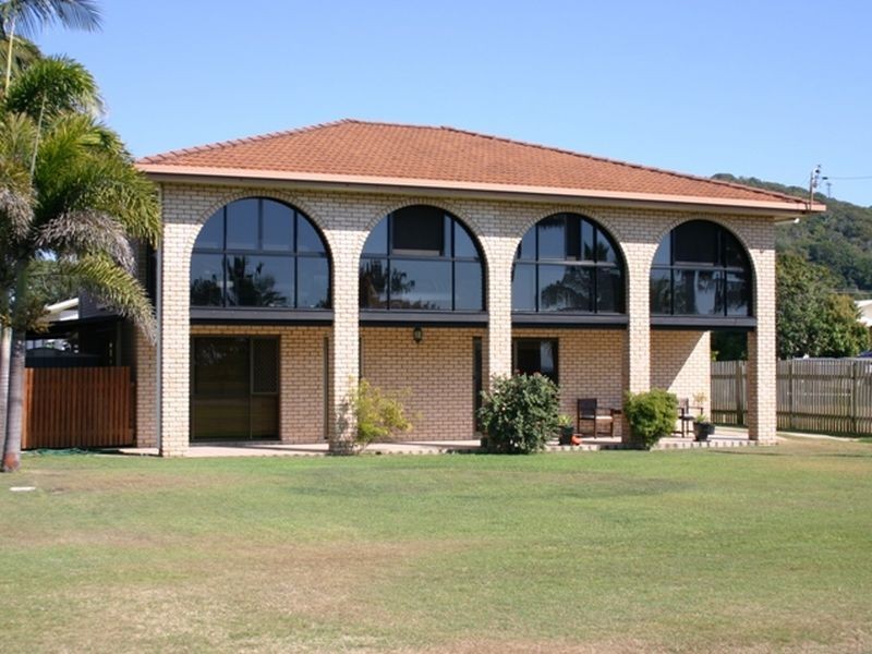 62 The Esplanade, Grasstree Beach QLD 4740