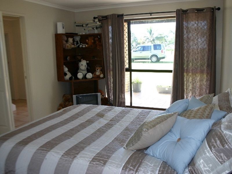 62 The Esplanade, Grasstree Beach QLD 4740