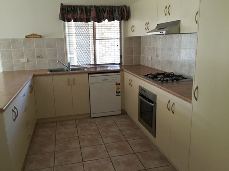 4 Rankin Court, Armstrong Beach QLD 4737