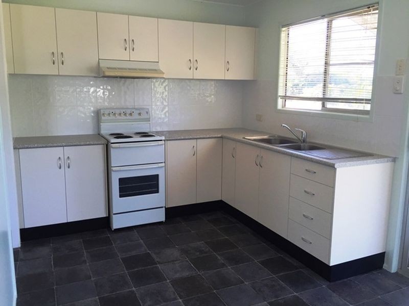 125 Zelma Street, Grasstree Beach QLD 4740