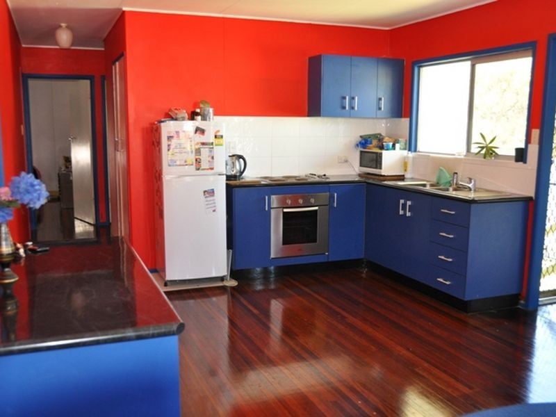 7 West Street, Sarina QLD 4737