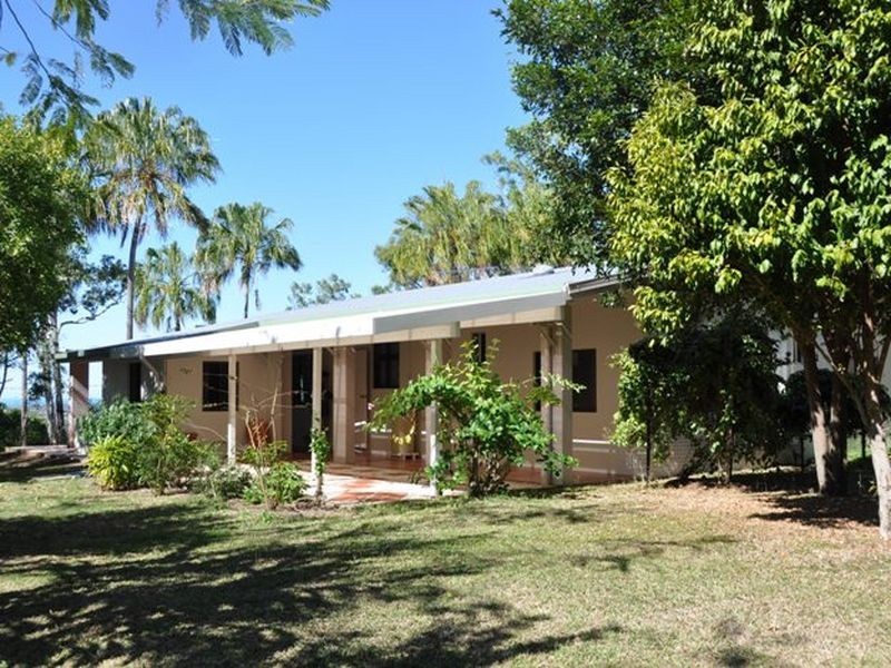 31 Lamberts Road, Sarina QLD 4737