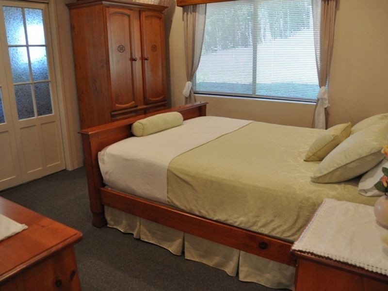 31 Lamberts Road, Sarina QLD 4737