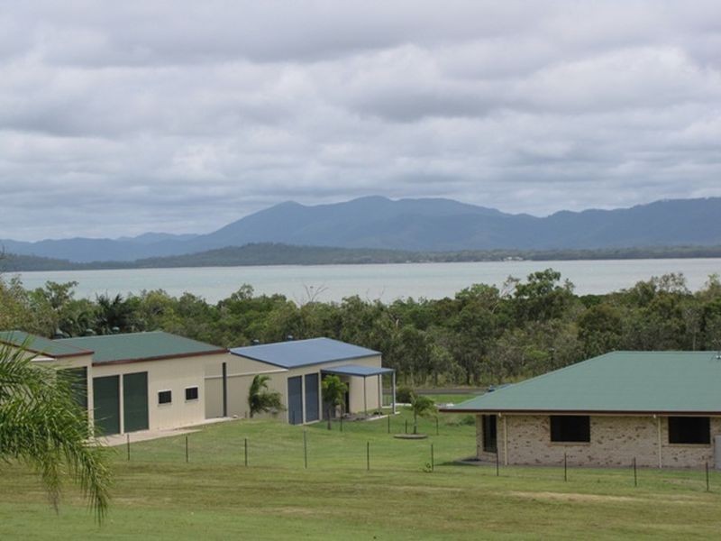 6 Fleetwood Court, Freshwater Point QLD 4737
