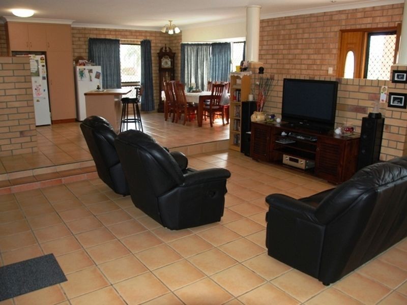 17 Baronga Drive, Alligator Creek QLD 4740