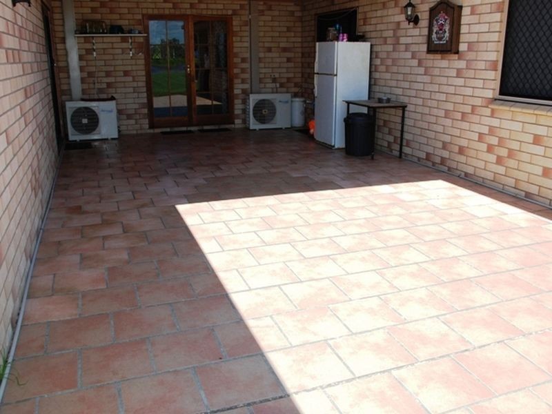 17 Baronga Drive, Alligator Creek QLD 4740
