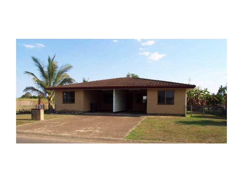 1/18 Michael, Sarina QLD 4737