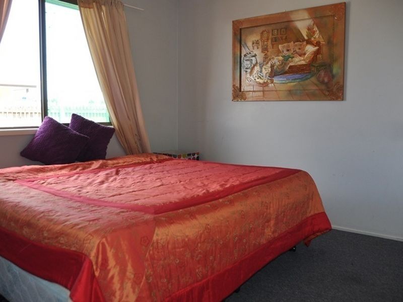 1/18 Michael, Sarina QLD 4737