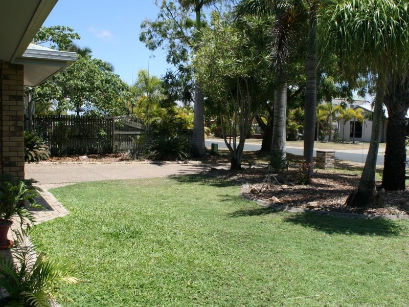 125 Rasmussen Avenue, Salonika Beach QLD 4740