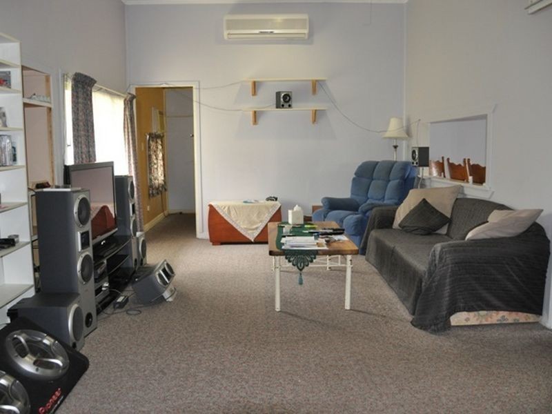 17 West Street, Sarina QLD 4737