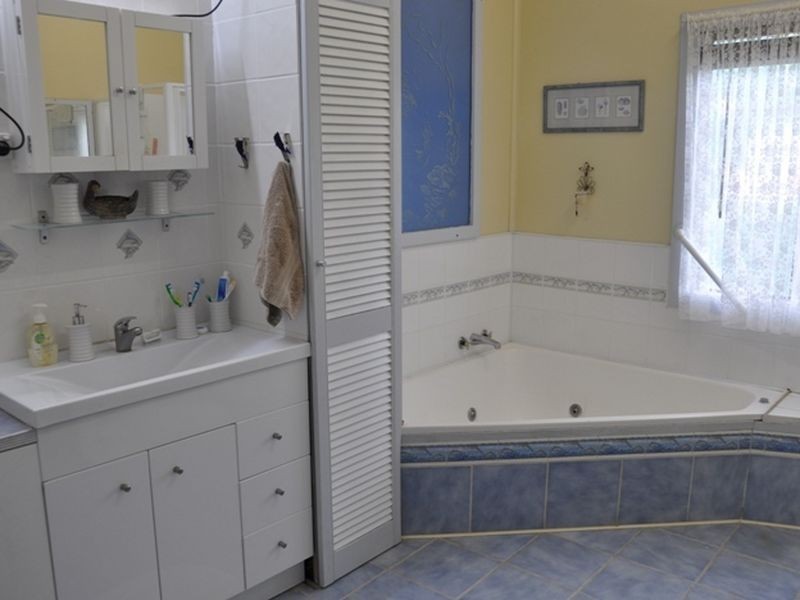 17 West Street, Sarina QLD 4737