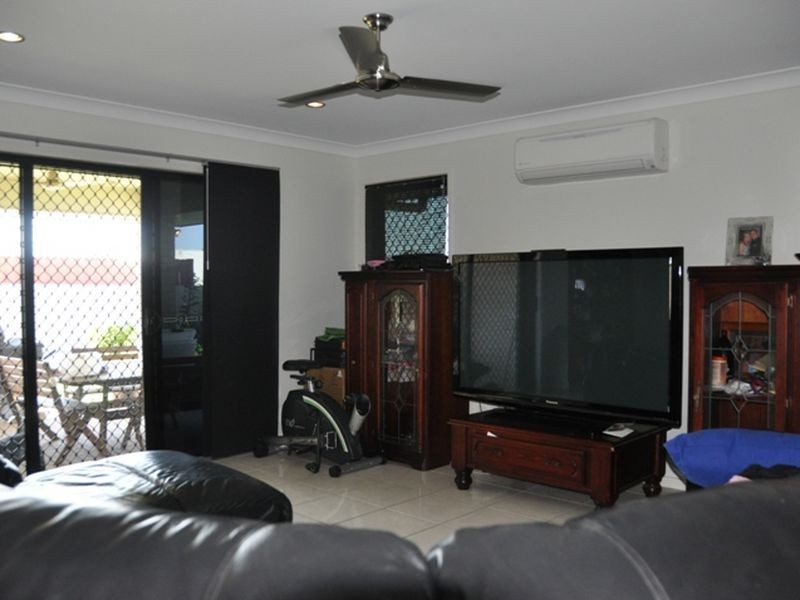 11 Pacific Avenue, Sarina QLD 4737