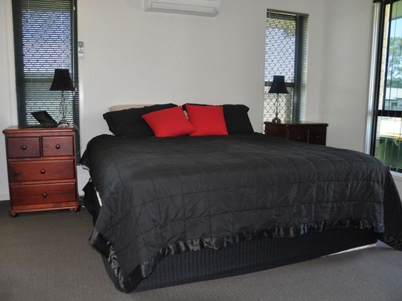 11 Pacific Avenue, Sarina QLD 4737