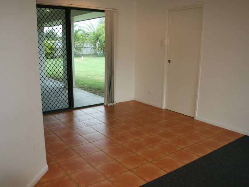 98 Rasmussen Avenue, Salonika Beach QLD 4740