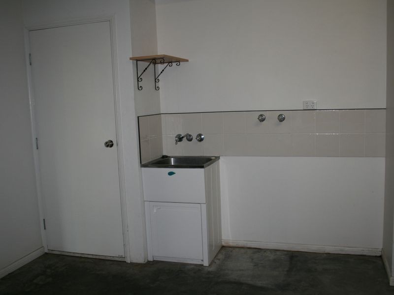 98 Rasmussen Avenue, Salonika Beach QLD 4740