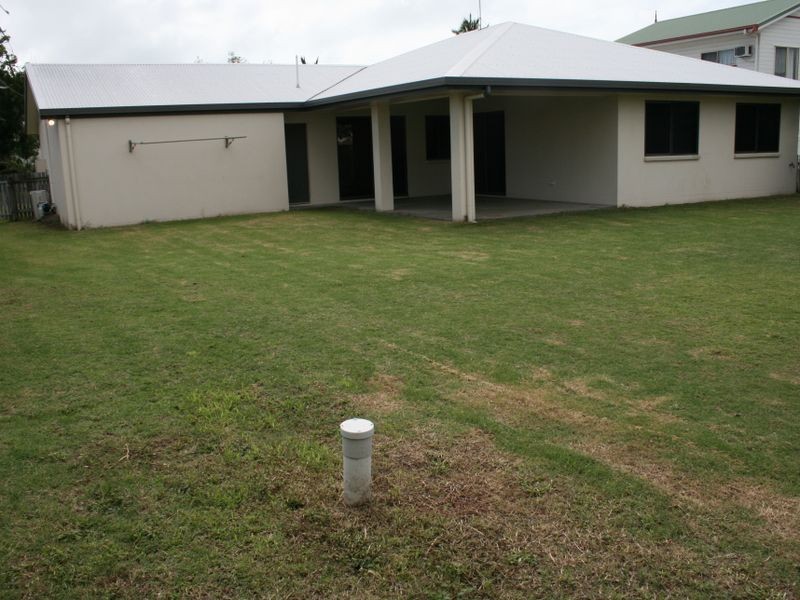 98 Rasmussen Avenue, Salonika Beach QLD 4740