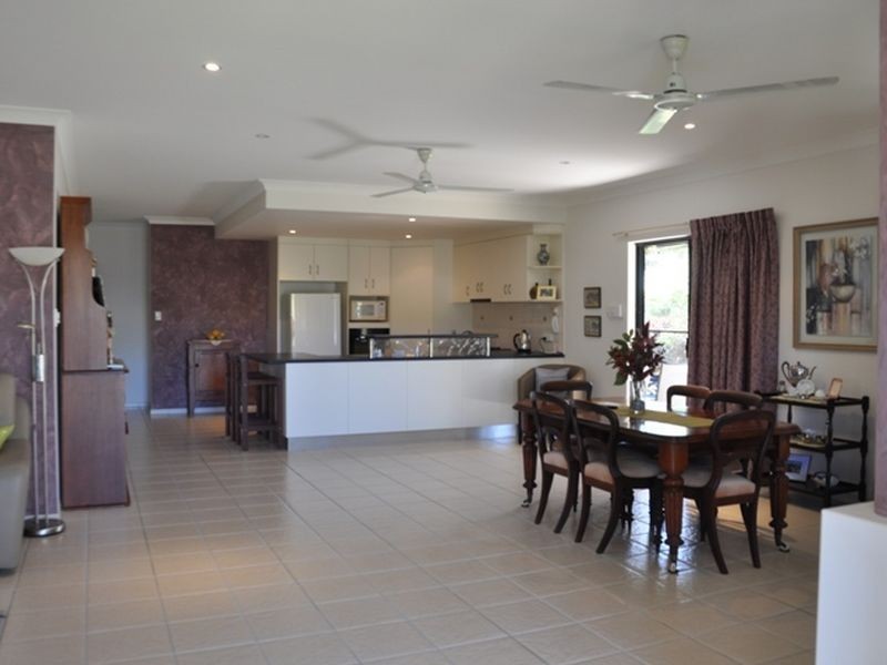 6 Rankin Court, Armstrong Beach QLD 4737