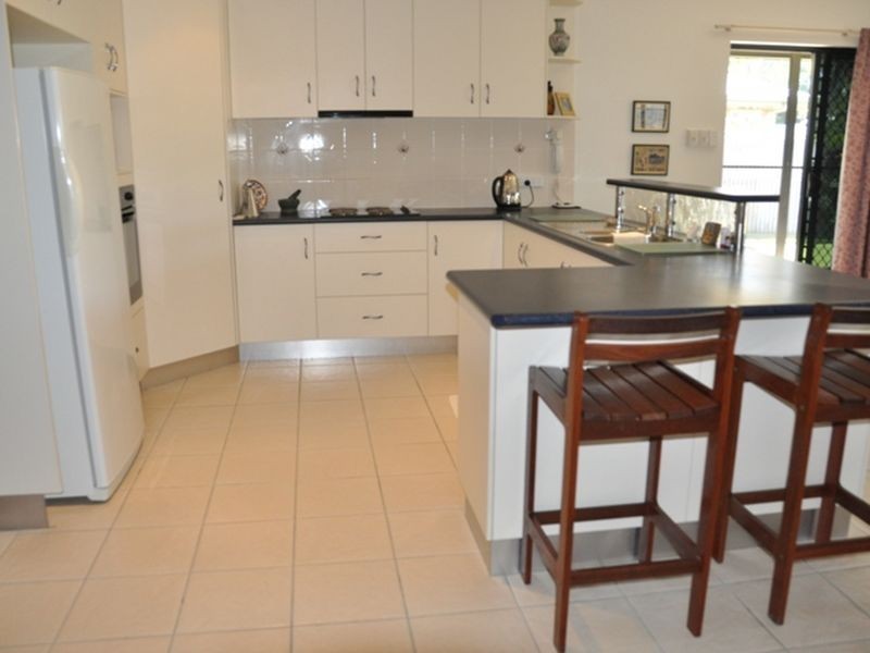 6 Rankin Court, Armstrong Beach QLD 4737