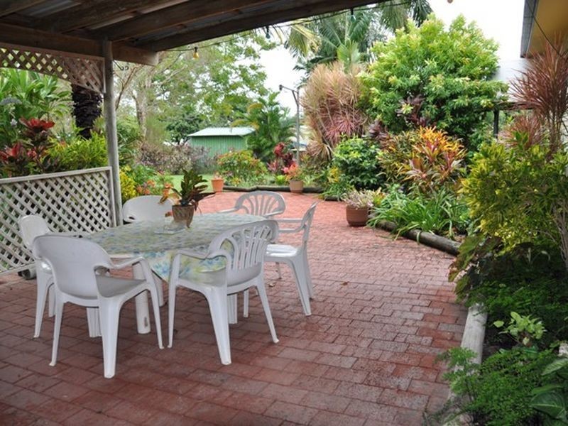 31 Place Avenue, Sarina QLD 4737