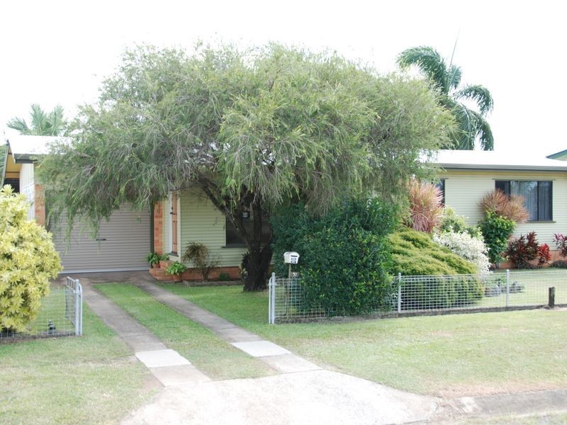 31 Place Avenue, Sarina QLD 4737