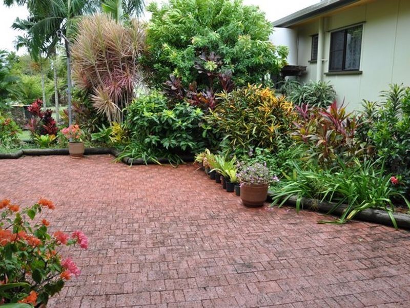 31 Place Avenue, Sarina QLD 4737
