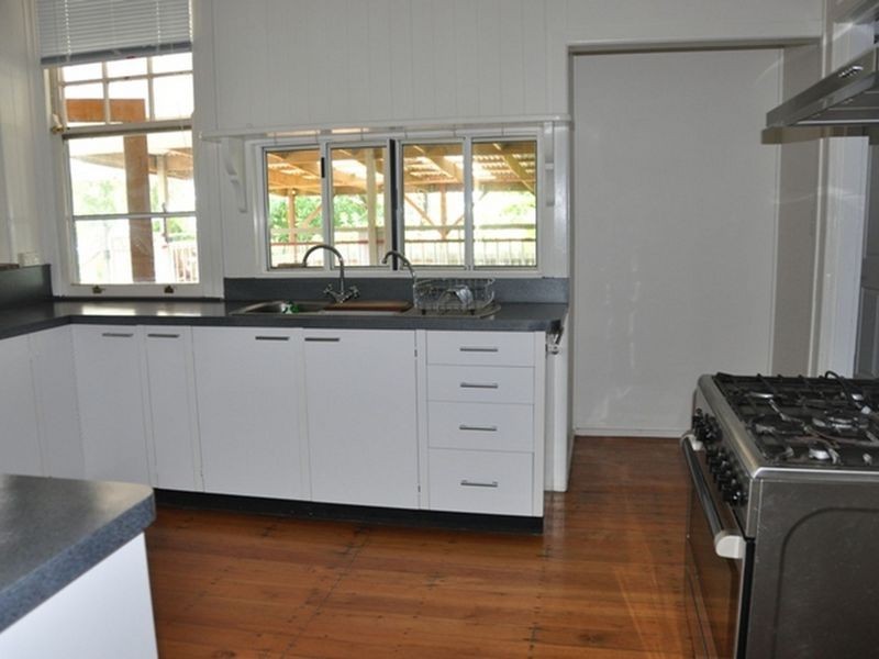 11 Armstrong Beach Road, Armstrong Beach QLD 4737