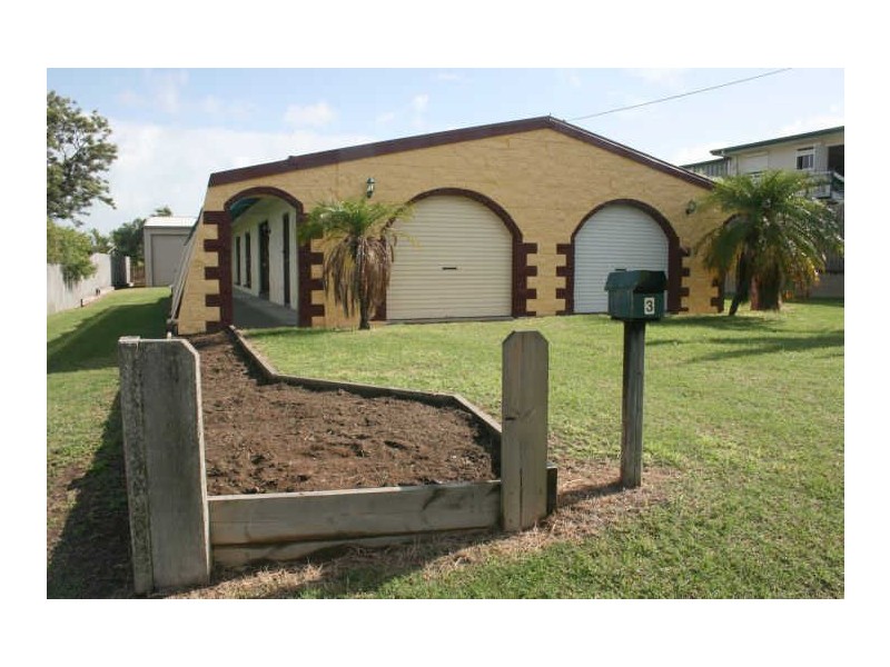 3 Barfield Street, Salonika Beach QLD 4740