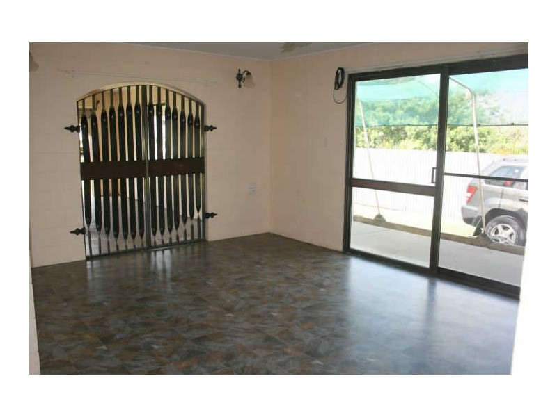 3 Barfield Street, Salonika Beach QLD 4740