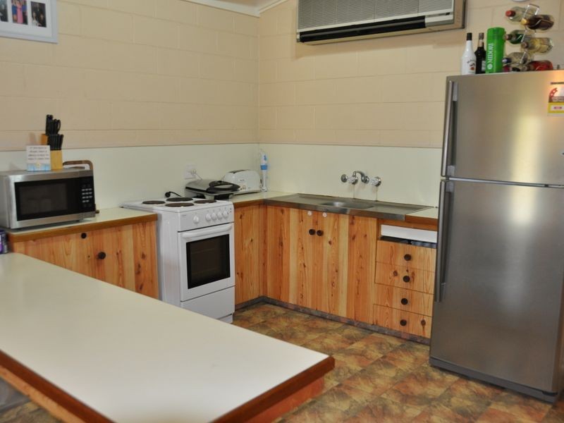 1/47 Owen Jenkins Drive, Sarina Beach QLD 4737