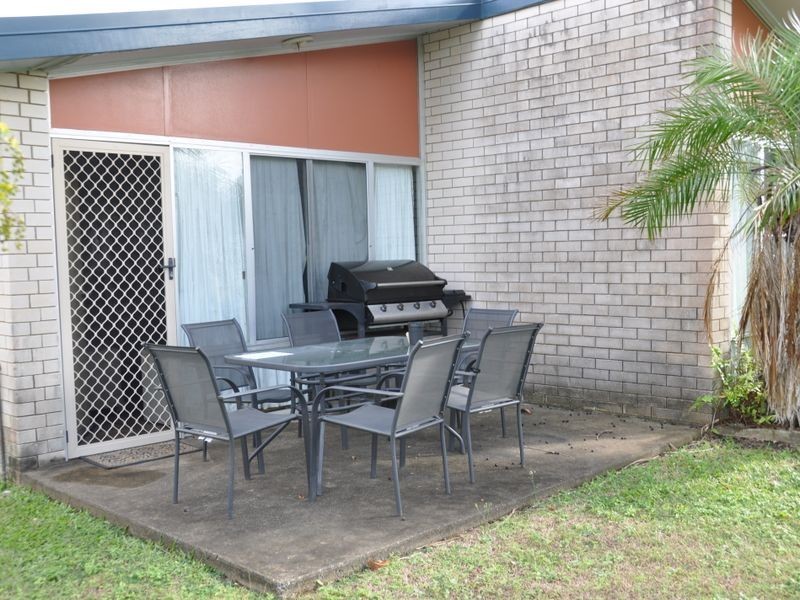 1/47 Owen Jenkins Drive, Sarina Beach QLD 4737