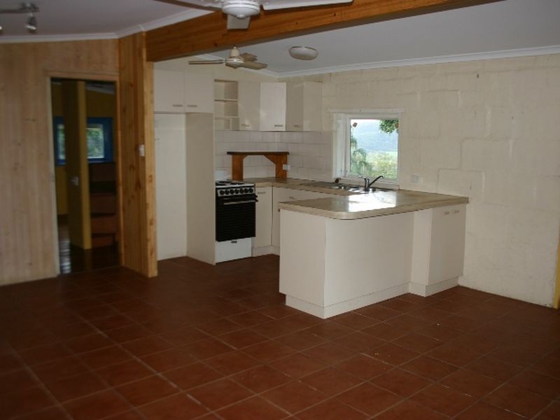 205 Courtney Gap Road, Sarina QLD 4737