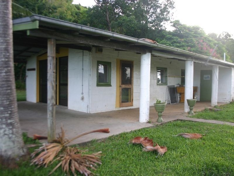 205 Courtney Gap Road, Sarina QLD 4737