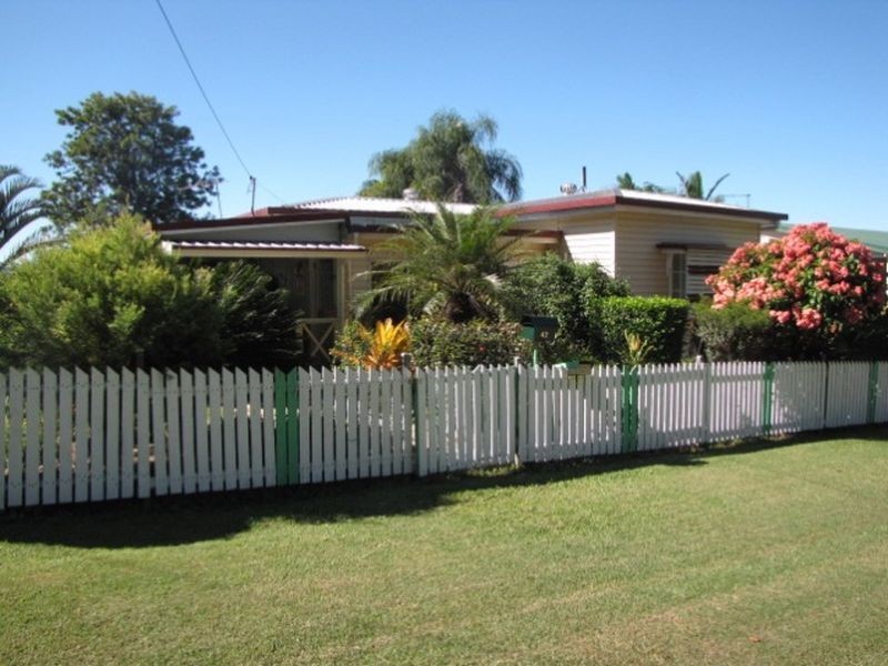 42 Anzac Street, Sarina QLD 4737