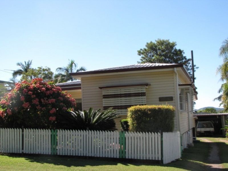 42 Anzac Street, Sarina QLD 4737