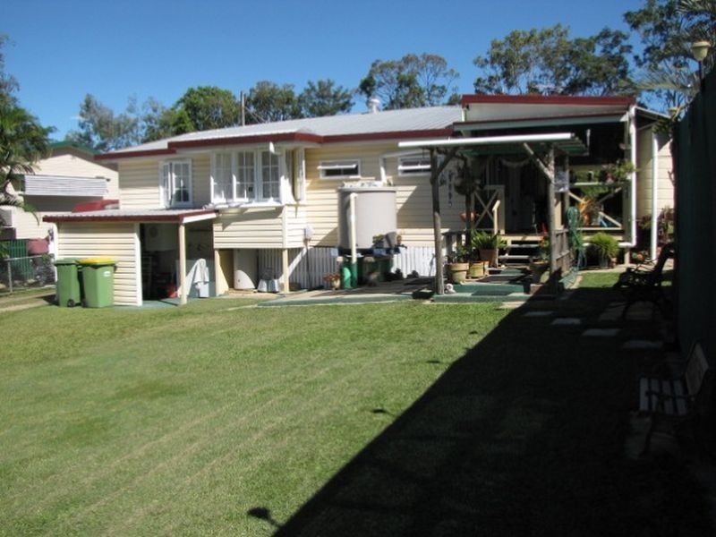 42 Anzac Street, Sarina QLD 4737
