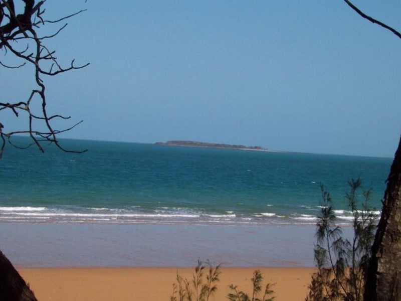 1 Howard Street, Salonika Beach QLD 4740