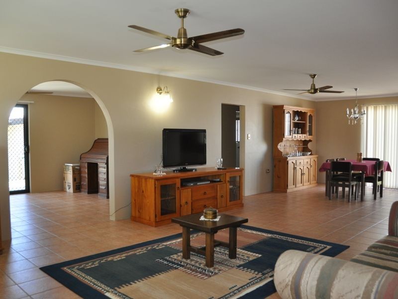 1 Howard Street, Salonika Beach QLD 4740