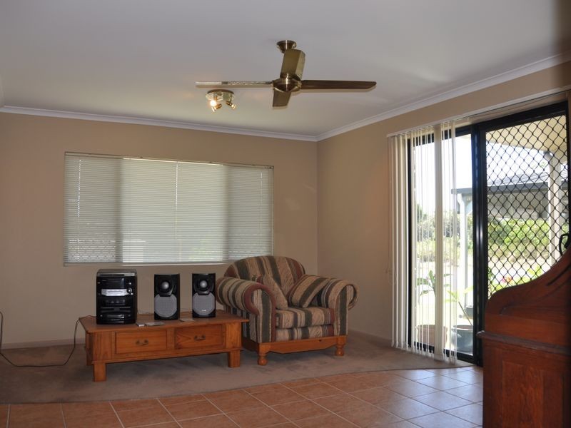 1 Howard Street, Salonika Beach QLD 4740