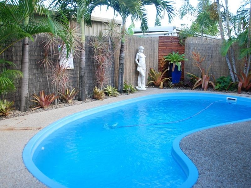 6 Clark Street, Grasstree Beach QLD 4740