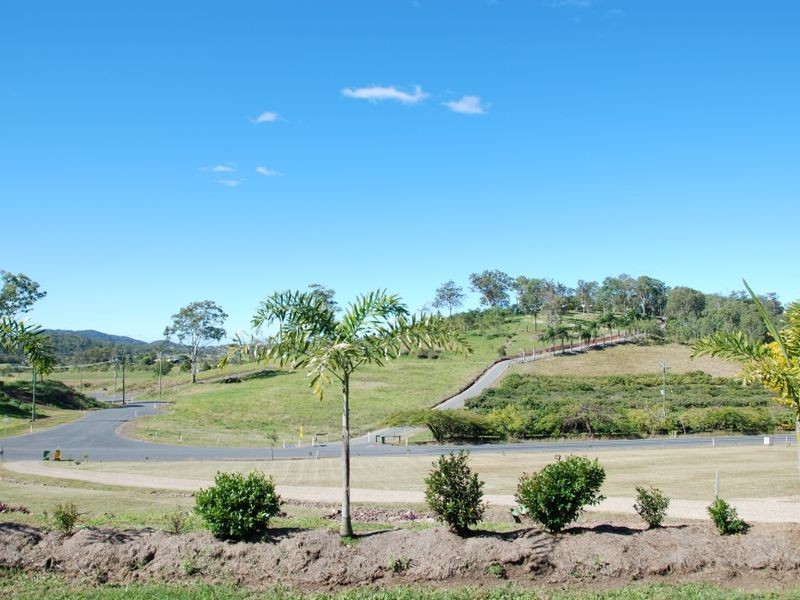 86 Mountneys Road, Sarina QLD 4737