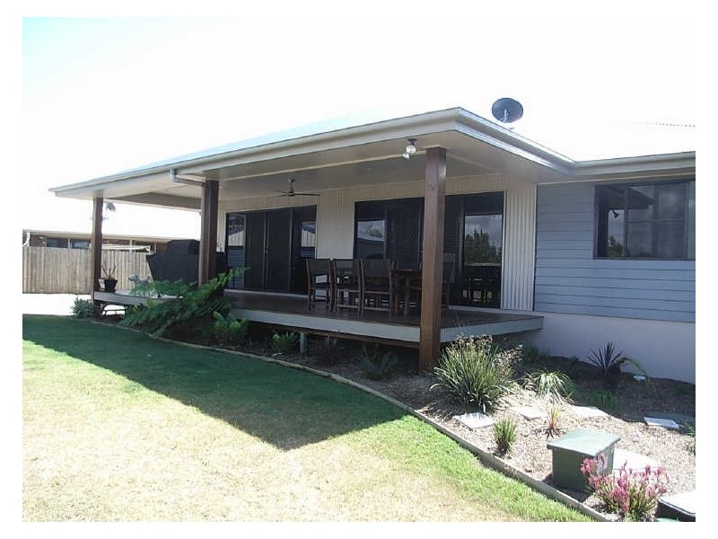 9 Castaway Close, Salonika Beach QLD 4740