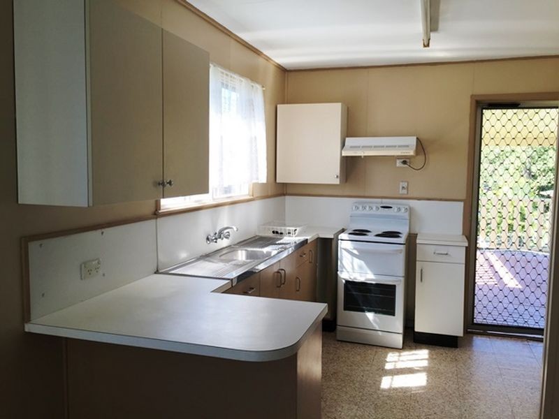 3 Kathleen Street, Sarina QLD 4737