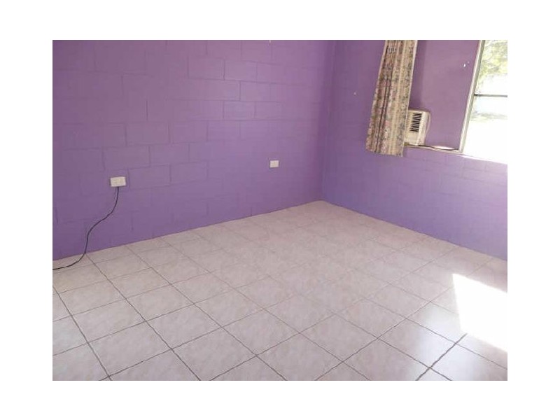 115 Walshs Rd, Sarina QLD 4737