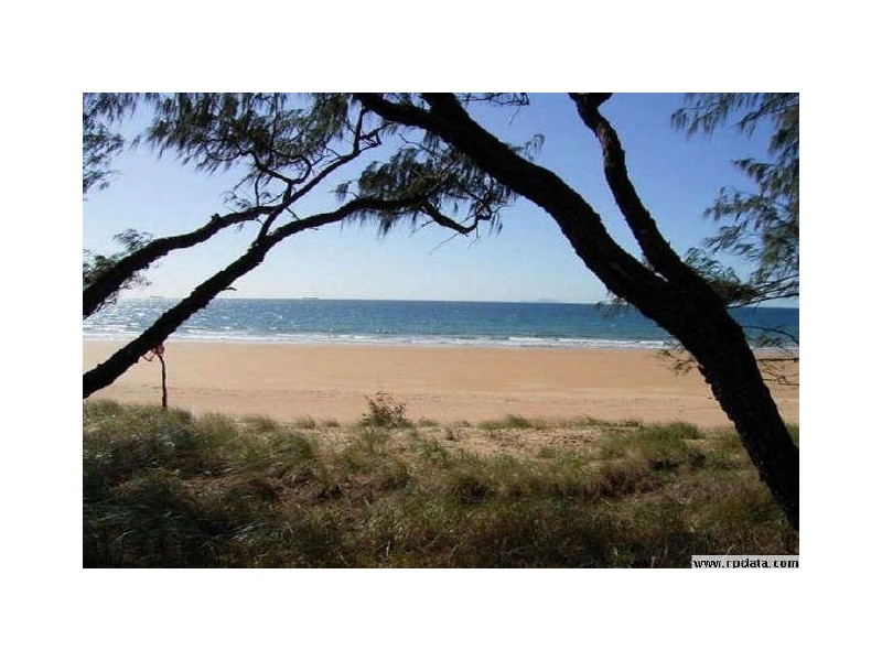 81 Rasmussen Ave, Salonika Beach QLD 4740