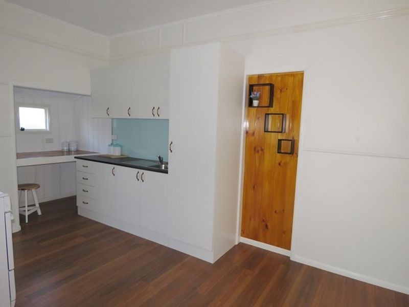 11 Bell Street, Sarina QLD 4737