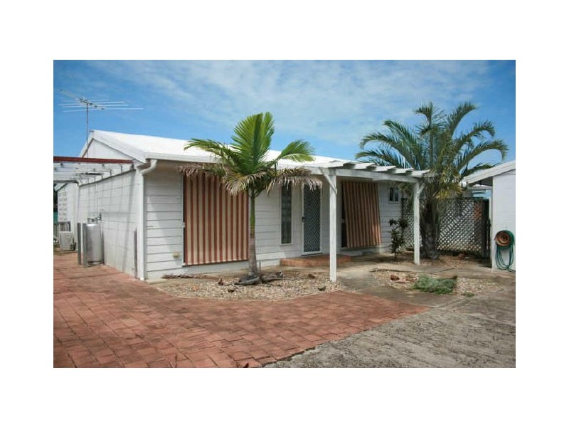 17 Audrena Street, Salonika Beach QLD 4740