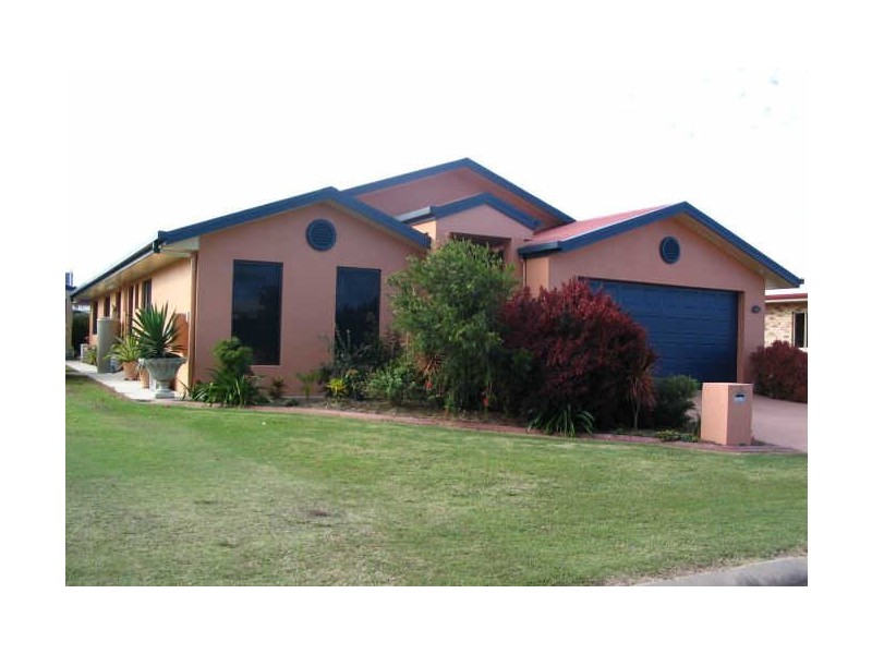 9 Patroyce Court, Sarina QLD 4737
