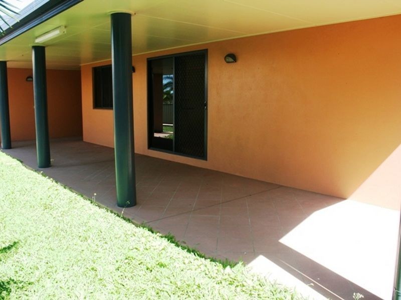 9 Patroyce Court, Sarina QLD 4737