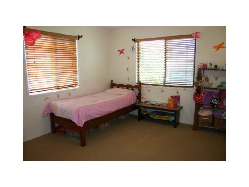 81 Beach Road, Sarina QLD 4737