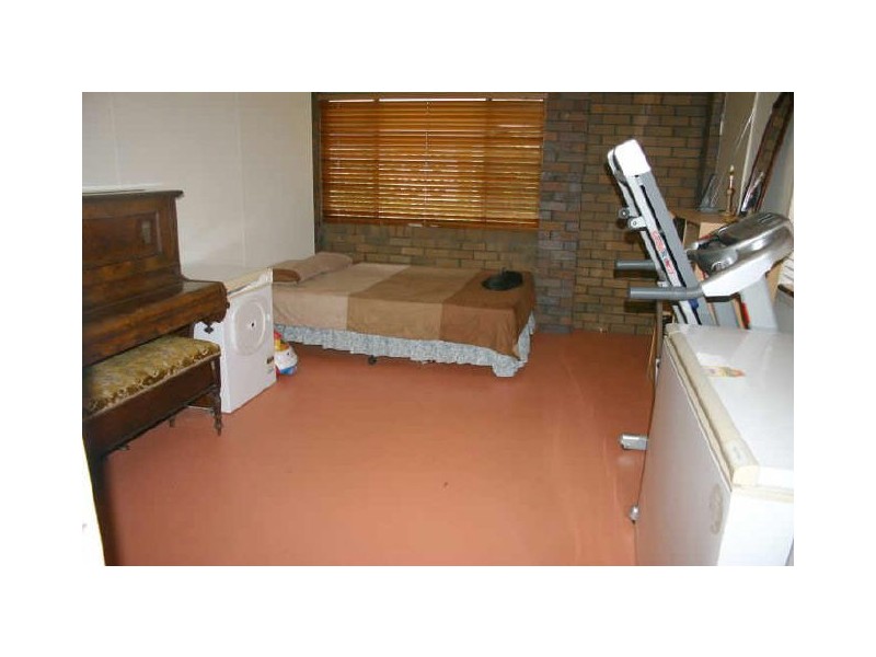 81 Beach Road, Sarina QLD 4737